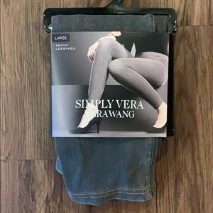 NWT Simply Vera denim wash leggings